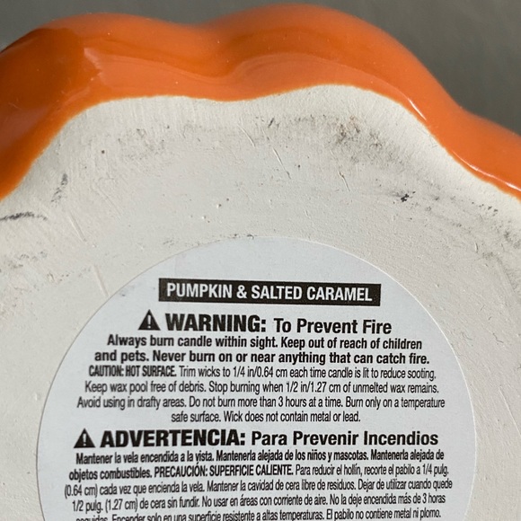 New Pumpkin Candle - Picture 4 of 4